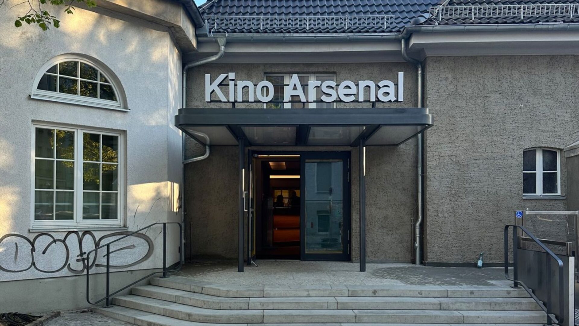 Yor Visit Accorden Image