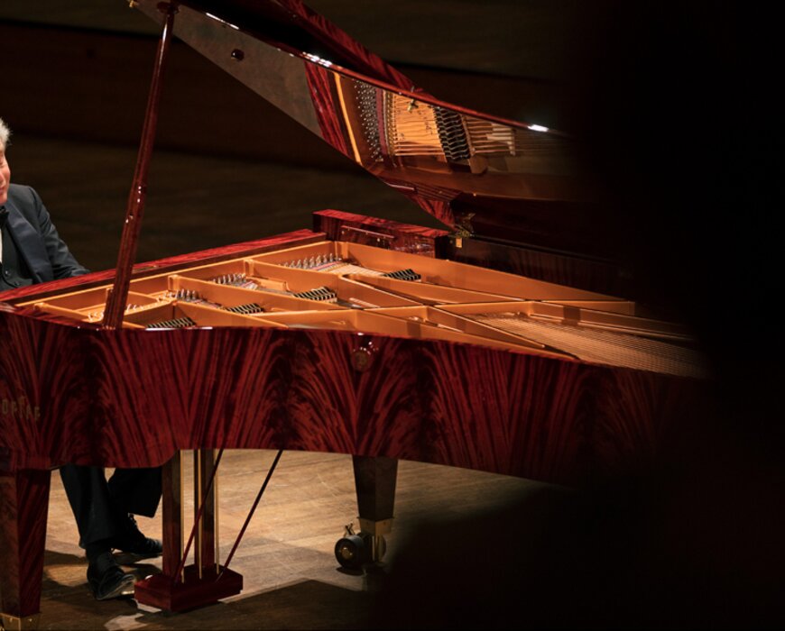 SIR ANDRÁS SCHIFF